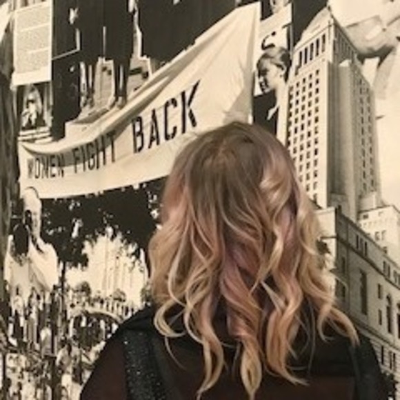 Meet your Posher, Anna - Picture 1 of 1